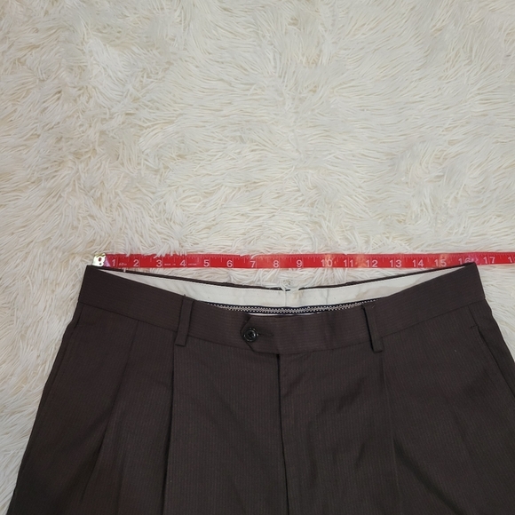 Roundtree & Yorke Easy Care Men Business Casual Wide Leg Brown Pants Size 34Wx30 - Picture 2 of 8